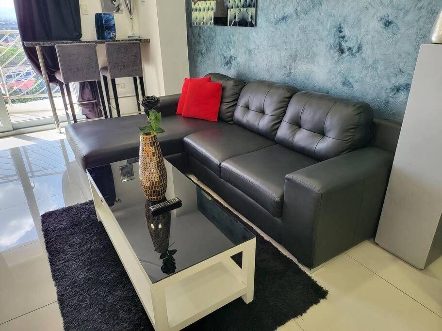 Kandi Tower 3, Premium 1Br With 2Cr & 2 Balcony. Angeles Exterior photo
