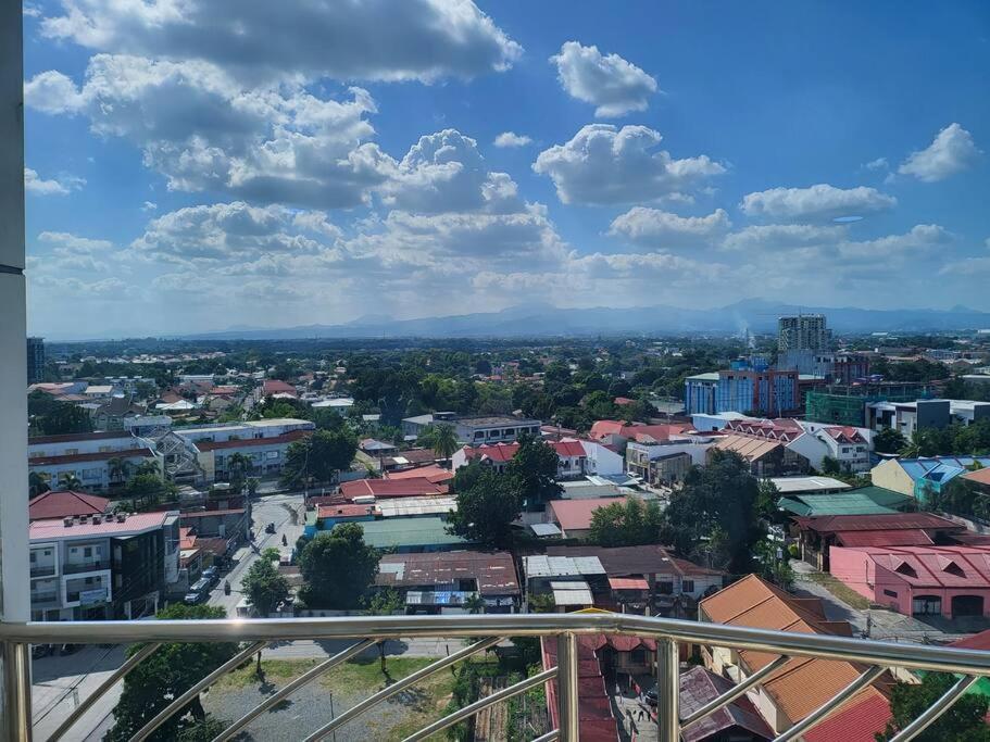 Kandi Tower 3, Premium 1Br With 2Cr & 2 Balcony. Angeles Exterior photo